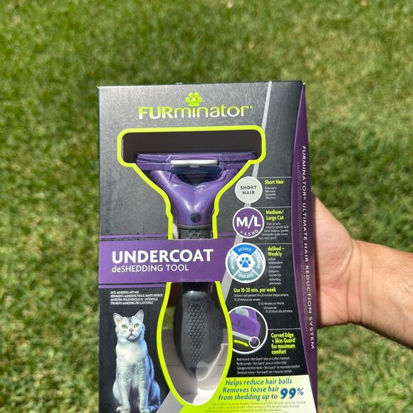 FURminator deShedding Tool For Medium/Large Cats, Short Hair, Removes Loose - Picture 6 of 11